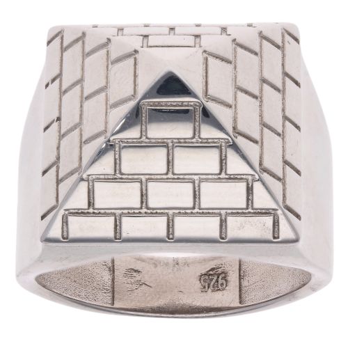 Silver Pyramid Ring By Icesia